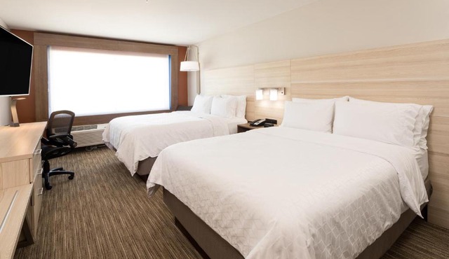 Holiday Inn Express & Suites - Michigan City by IHG