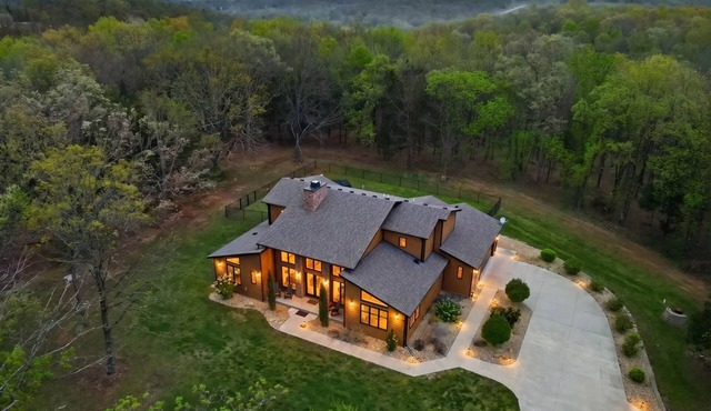 Indoor Park, 55 acres, Pickleball, Walking Trails!