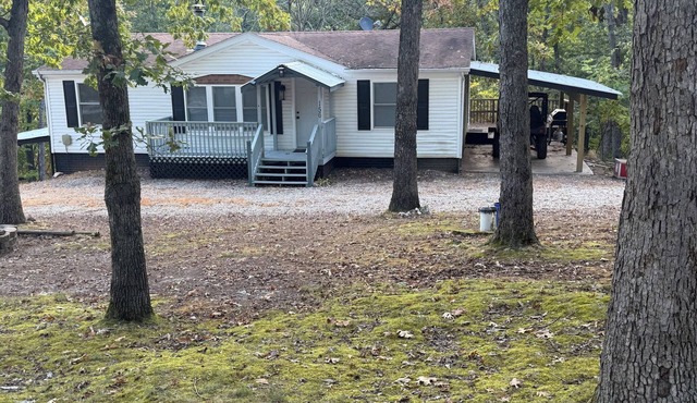 Inexpensive 3-Bdrm 2-Bth Very Clean, Modest House. Fiber WiFi, in Sunrise Beach