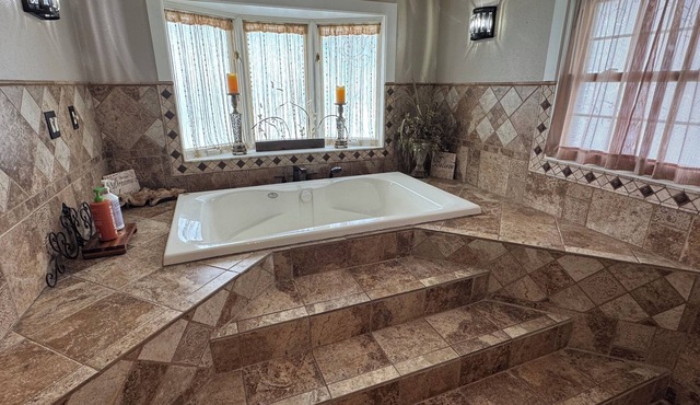 Jacuzzi suite bungalow