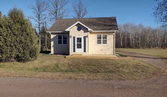 JARS Trailside Retreat, 17850 Nordine Rd Charming Lakeview House in Bergland MI in Bergland