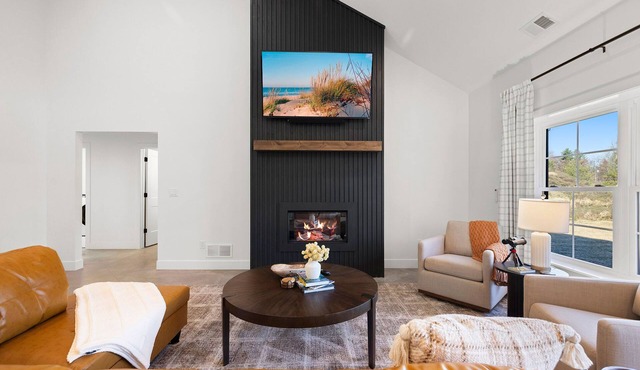 Juniper Presents: NEW Luxe Stay w Hot Tub, Fire Pavilion Nr Lake MI