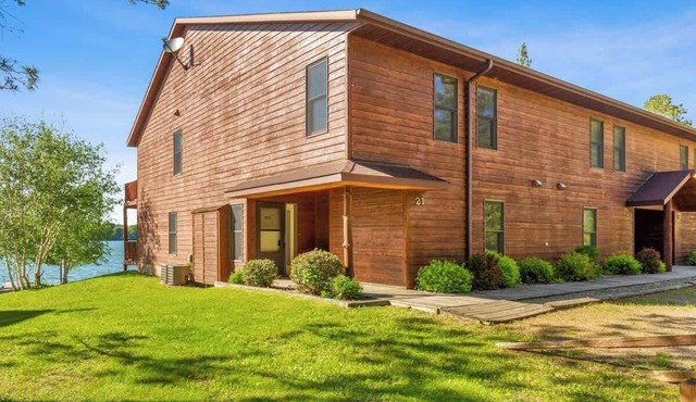 Lakeside Condo #21 4BR 4BA Timberlane Resort in Park Rapids