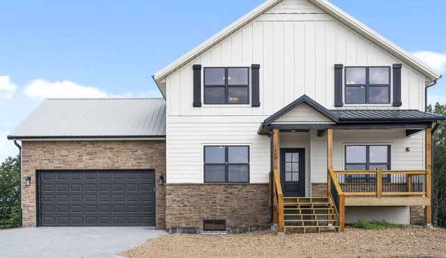 Lakeview Getaway | 6BR Near Table Rock