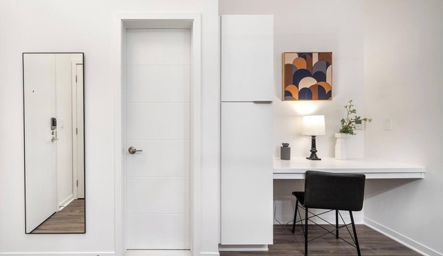 Landing | Chic 2BD, Gym, Game Room in Kansas City