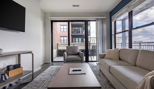 Landing | Chic 2BD, Gym, Courtyard