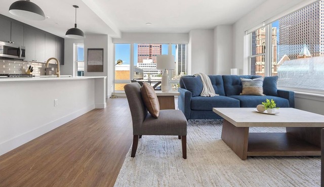 Landing | Modern 2BD, Rooftop Lounge, Gym in Denver