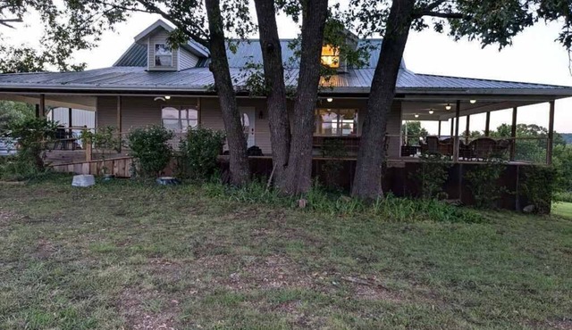 Large Farmhouse in Ozark Mountains
