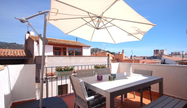 Lets Holidays Centric House with Parking in Tossa de Mar