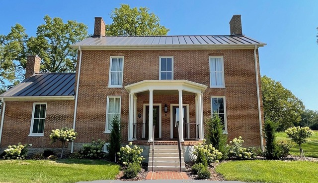 Lexington, Kentucky - Elmcrest Farm 3B/3B Home - Opt. 1B/1B Separate Apt.