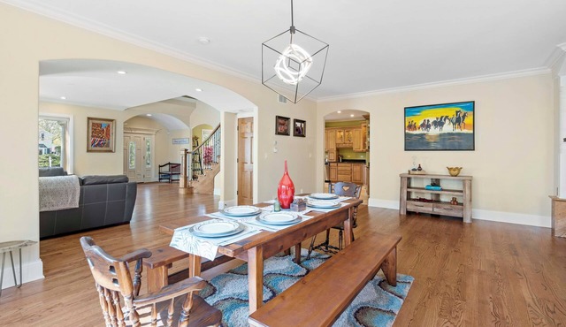 Luxury 5BR/4.5BA 5400 Sq Ft w/Huge Yard+ Prime Suburb+ Game room +Chef's Kitchen in Prospect Heights