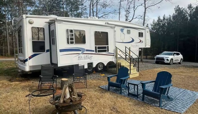 Luxury Glamping RV Sleeps 4 Hot Tub All Resort Amenities Near Lake Claiborne