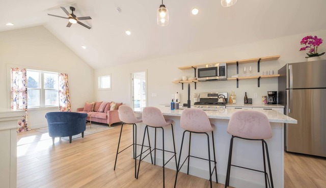 Maple View - The Carriage House