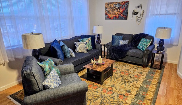 MARCH MADNESS DISCOUNTS! Email for info! LGBTQ Owned! Minutes from the Quarter! in Arabi