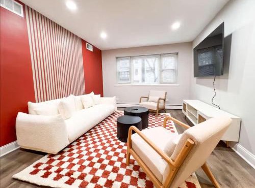 Modern 1BR Free Parking Spot
