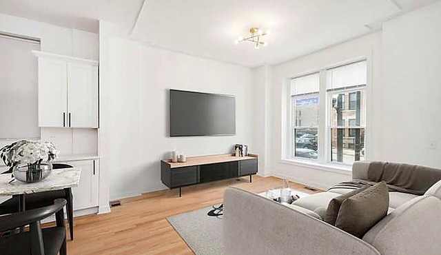 Modern 2BR Apartment in Medical District
