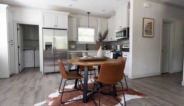 Modern Nest - Brand New House w/modern amenities in Bryan