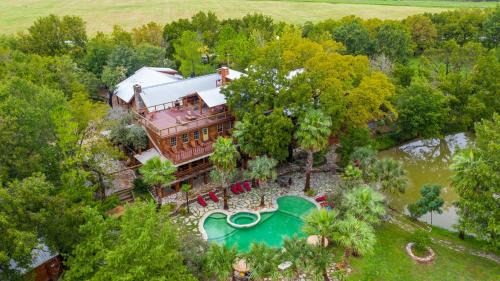 Moon River Ranch in Satin
