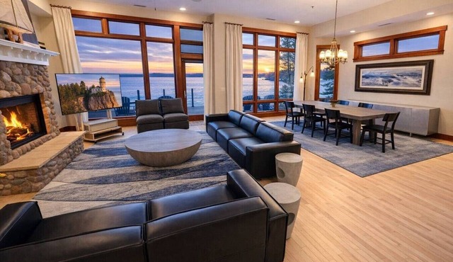 Nautical | 5BR Luxury on Lake Superior | Pool in Two Harbors