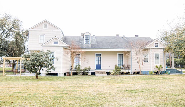 NEAR THE FRENCH QUARTER, SAFEST NEIGHBORHOOD Sleeps 8-16 in Arabi