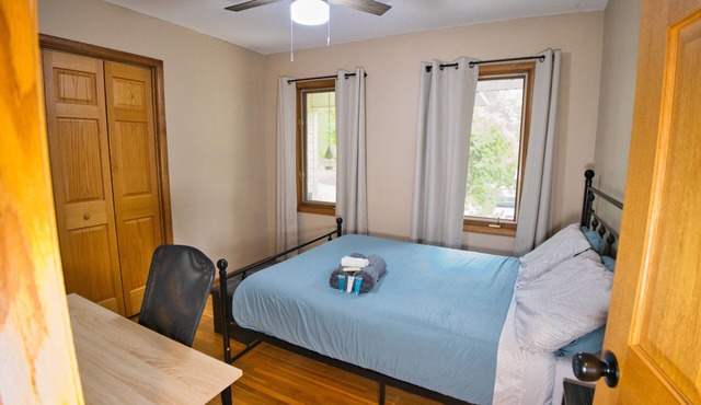 Nestled 4-bedroom house with AC in charming Plymouth