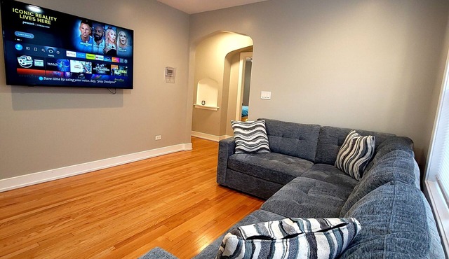 Nice 4-bedroom apartment near everything
