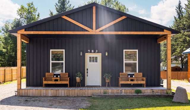 Otsego Lake Access Cabin, Fire Pit, Backyard & BBQ