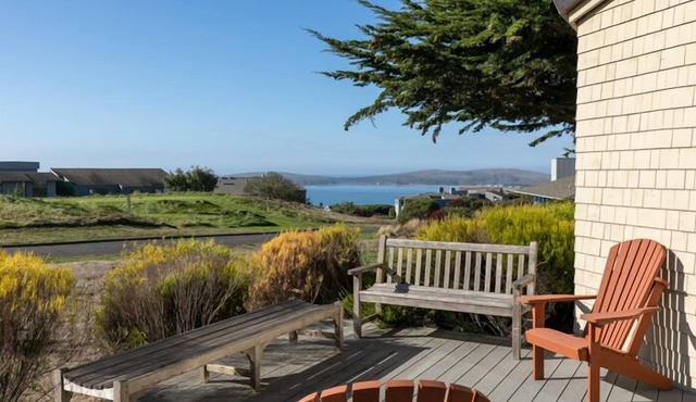 Paradise on the Bay - Nice ocean views, 1 level in Bodega Bay