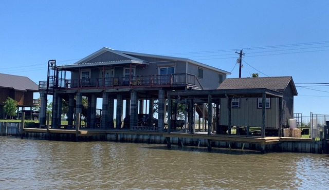Paradise on the Bayou at the Bat Cave!