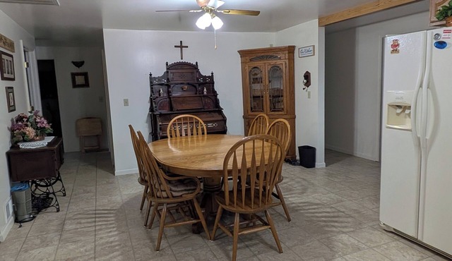 Peace of Heaven: 3-bedroom house in peaceful Hillman with AC in Hillman
