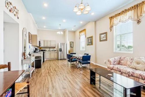 Penthouse on Claiborne in New Orleans
