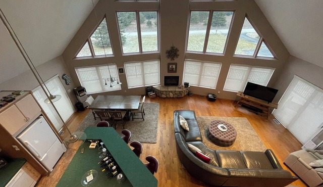 Perfectly located Harbor Springs home. Ski, Golf, Shop, Wine…or just relax!