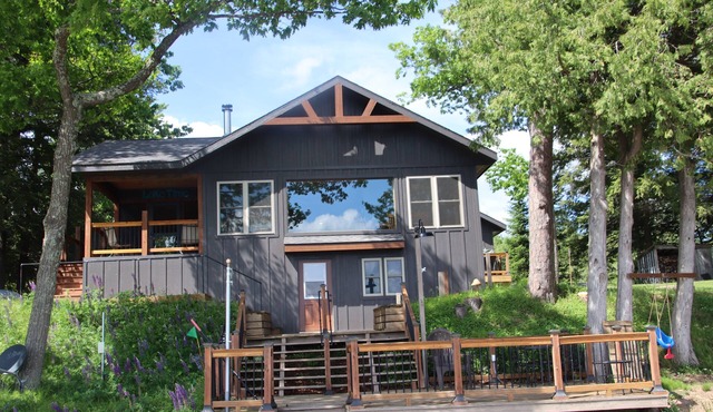 Pickerel Lake: NEWLY RENOVATED 3 bed/2 bath home on 300' of beautiful frontage in Pickerel