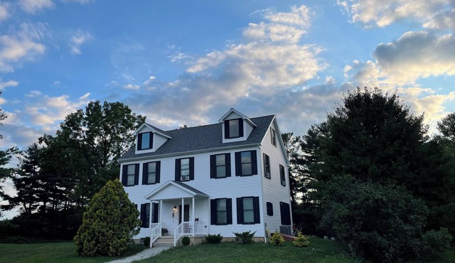 Pine Haus: 4-bedroom house in tranquil Culver with cool AC