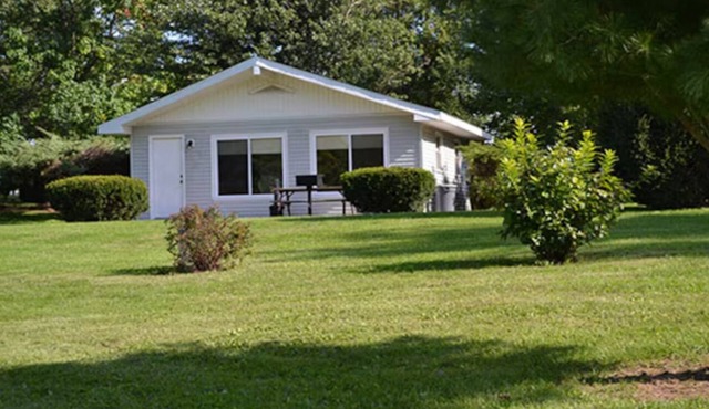 Pine Lakes Outdoor Adventure | Cabin Stay w/Waterpark Access