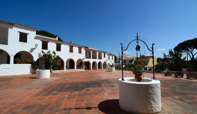 PLAÇA DELS POUS SUR in Pals