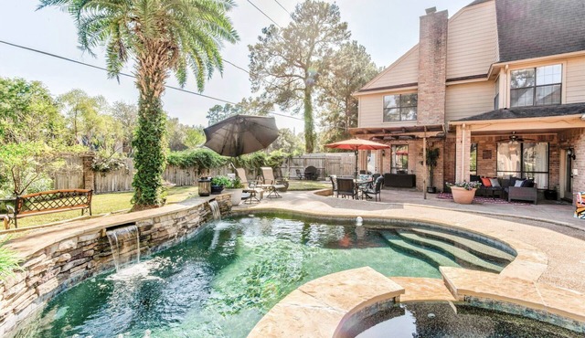 Pool & Spa! Spacious & Serene 4,600 Sqft. Sleeps13; Spring, TX in Spring