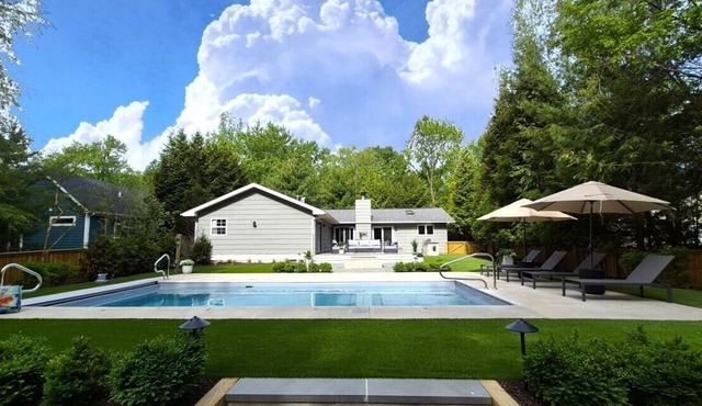 "Price Improvement" Quiet Neighborhood Heated pool Firepit Hot Tub