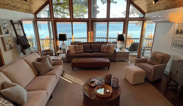 PRIME SUMMER & FALL OPENINGS-BEAUTIFUL LAKE RETREAT-SLEEPS 20