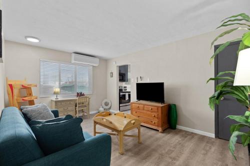 Private 1BR for Two on Morganford