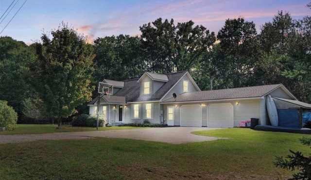 Private Creekside Retreat on 5 Acres 4BR-3BA Minutes to Boyne Mountain