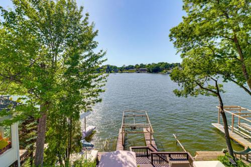 Private Dock & Boat Slip! Belleville Lake Escape