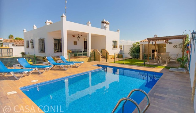 Private Pool and large garden, in Fuente del Gallo, with aircondition and wifi internet - Casa Macarena - in Conil de la Frontera