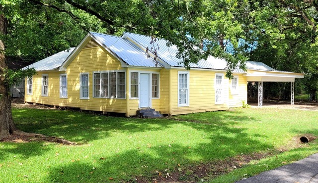 Quaint 3BR Home in a Quiet Neighborhood in West Monroe
