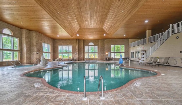 Relaxing Stay w/Poolside Fun, Kayaking & Golf Course Access! Free Parking!