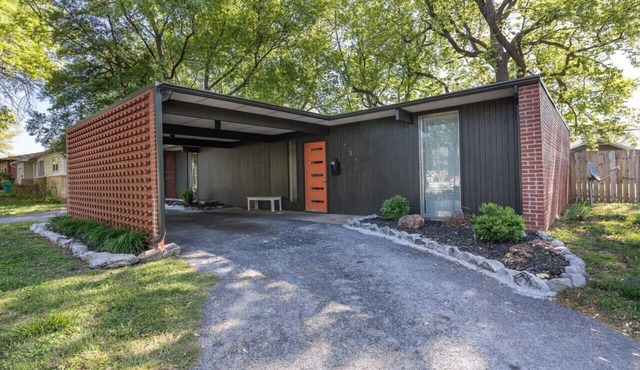 Retro Vibes | Mid-Century Gem in Springfield