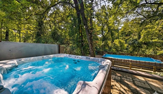 Secluded Property w Pool and Hot Tub
