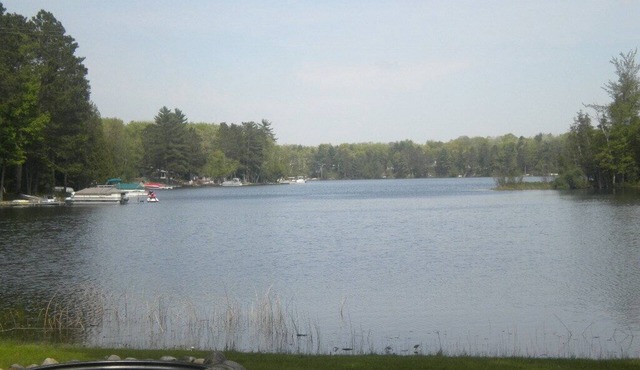 Secluded Tee Lakeside House, Lewiston Michigan