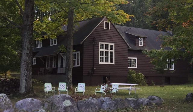 Sleeping Bear Hideaway near Sleeping Bear Dunes - - historic home on 5+ acres in Empire