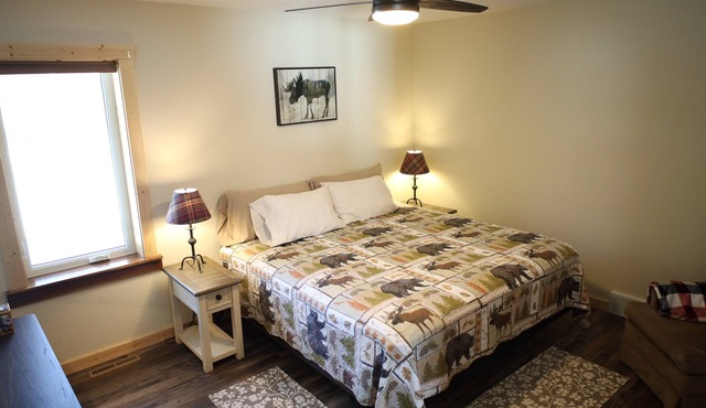 Sleeps 8, Secluded, Newly remodeled